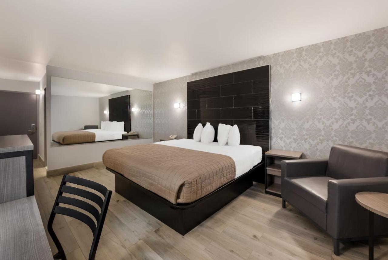 Essence Express Wayne Hotel Exterior foto